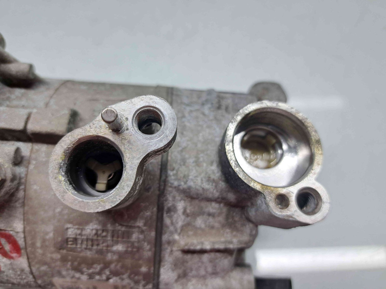 Compresor clima AUDI Q3 (8UB) [Fabr 2011-2018] 5K0820803A 2.0 TDI CFFB 103KW / 140CP - imagine 3