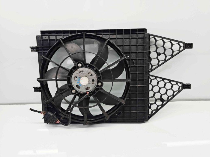 Electroventilator  Skoda Fabia 2 (5J, 542) [Fabr 2007-2014] 6R0121207A 1.2 TDI CFWA 55KW / 75CP