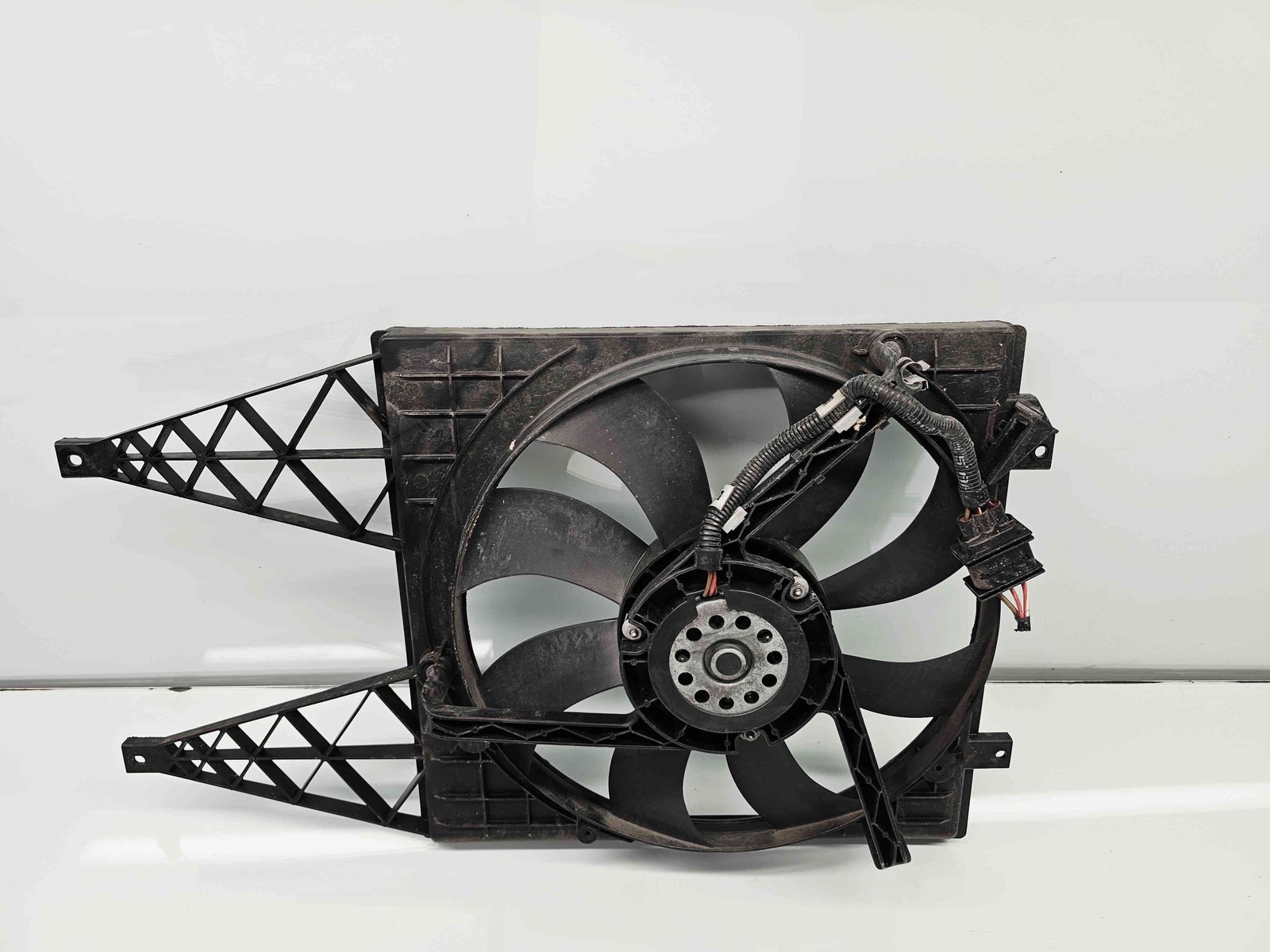 Electroventilator Volkswagen Polo (9N) [Fabr 2001-2008] 6Q0121207N 1.4 TDI BNV 59KW / 80CP - imagine 2