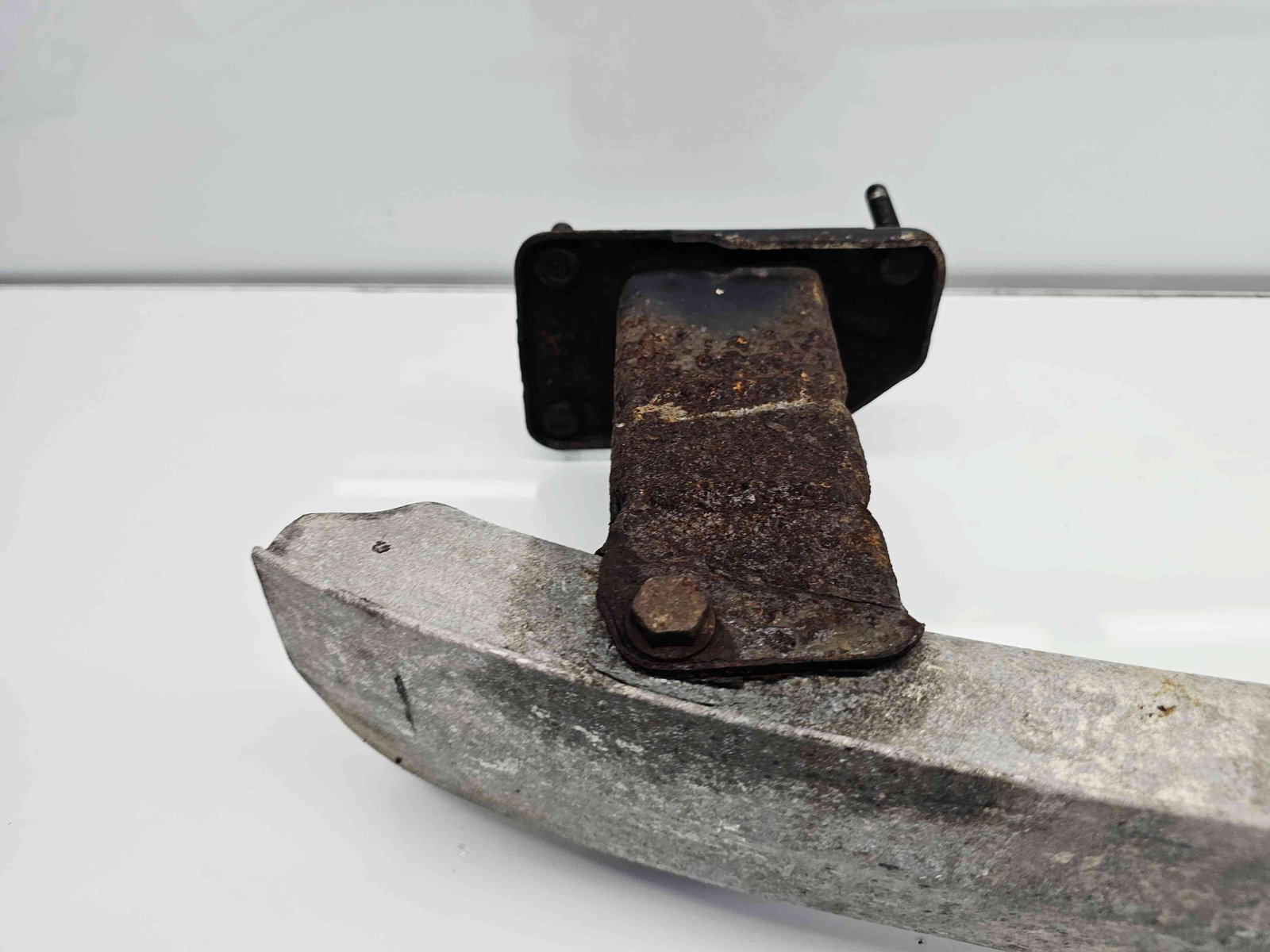 Armatura bara spate Mercedes Clasa CLK (C209) [Fabr 2002-2009] - imagine 1