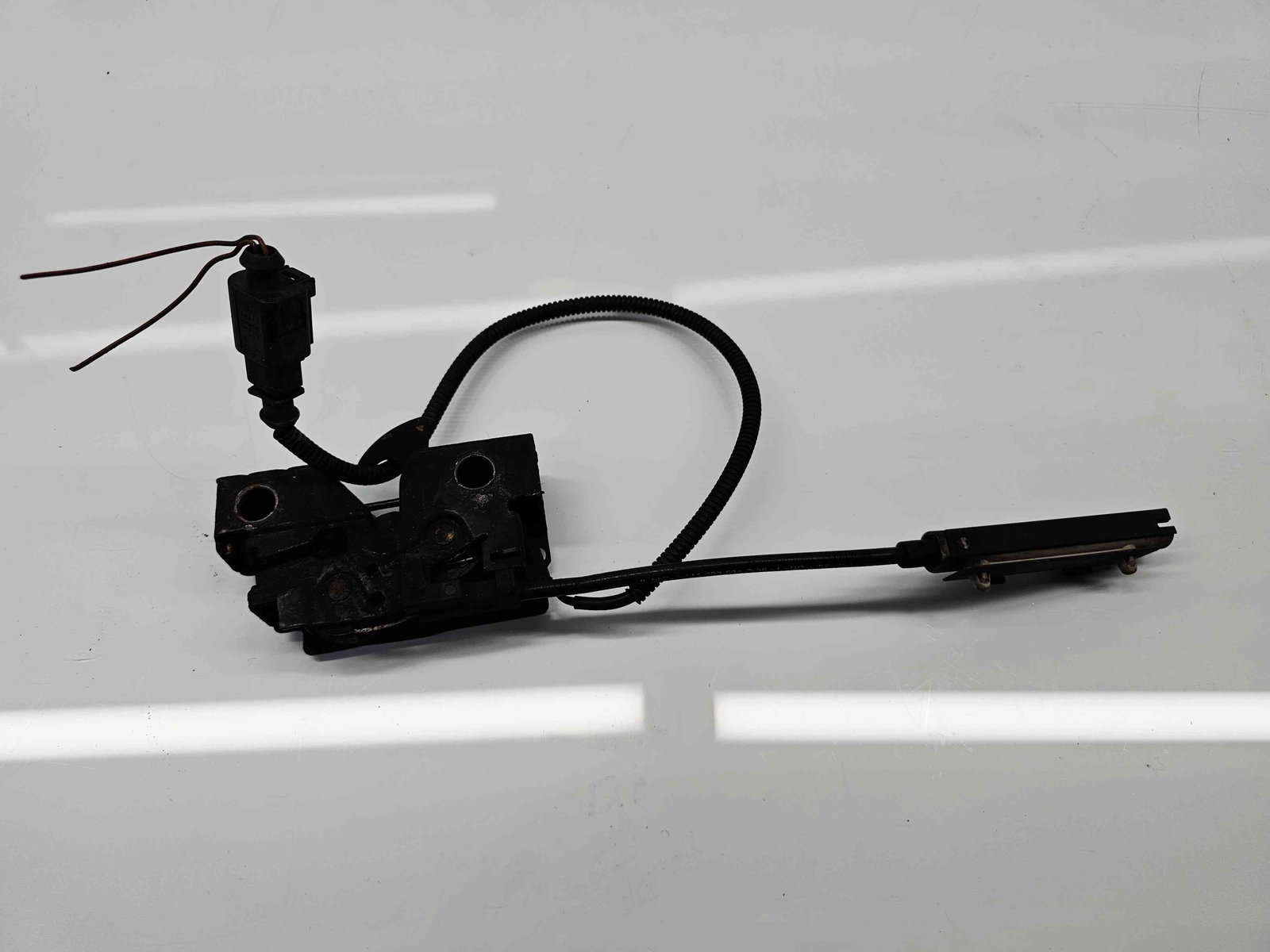 Broasca capota Volkswagen Touran II (1T3) [Fabr 2010-2015]