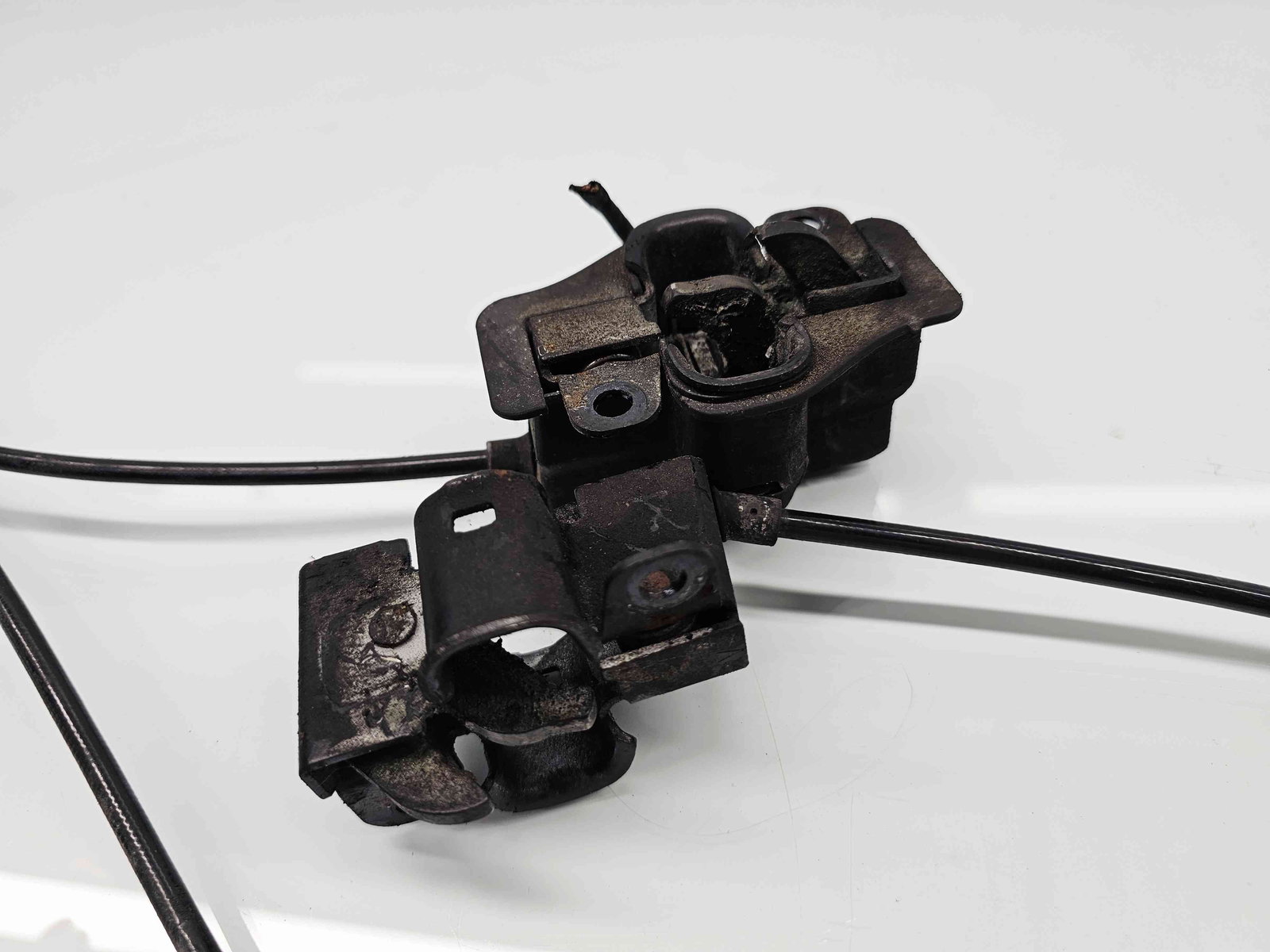 Broasca capota Mercedes Clasa CLK (C209) [Fabr 2002-2009] - imagine 1