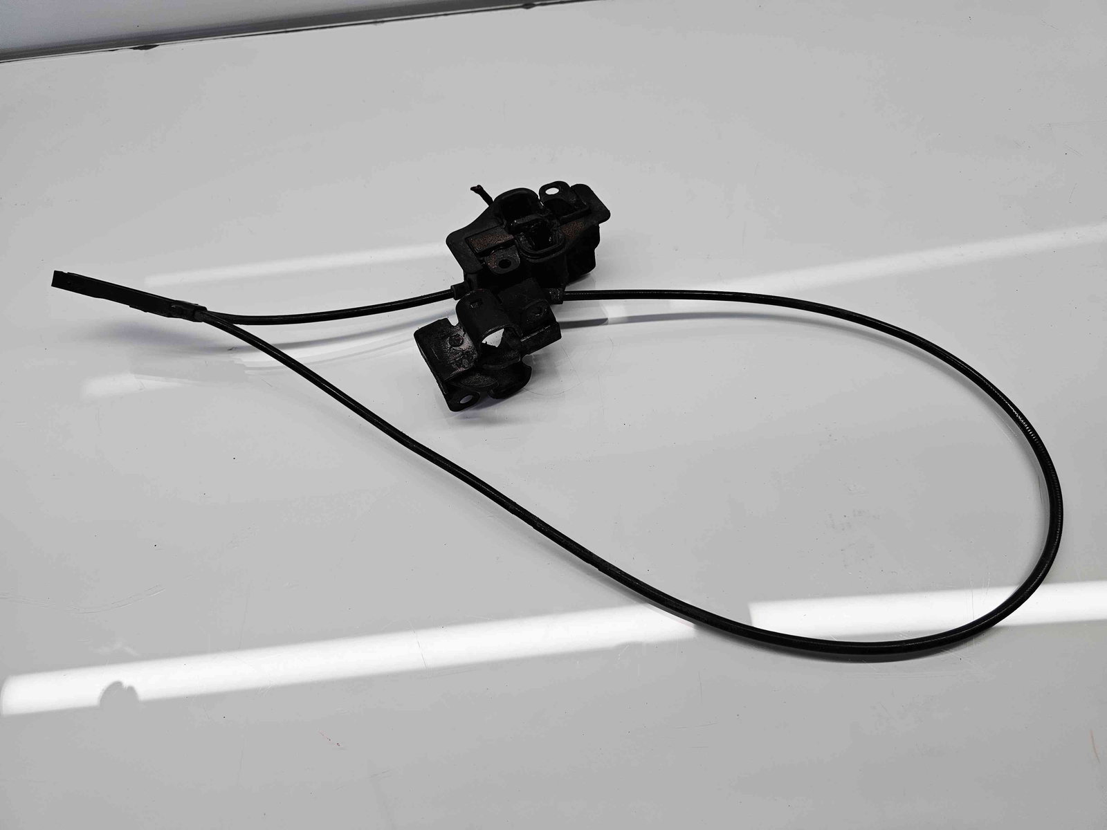 Broasca capota Mercedes Clasa CLK (C209) [Fabr 2002-2009] - imagine 4