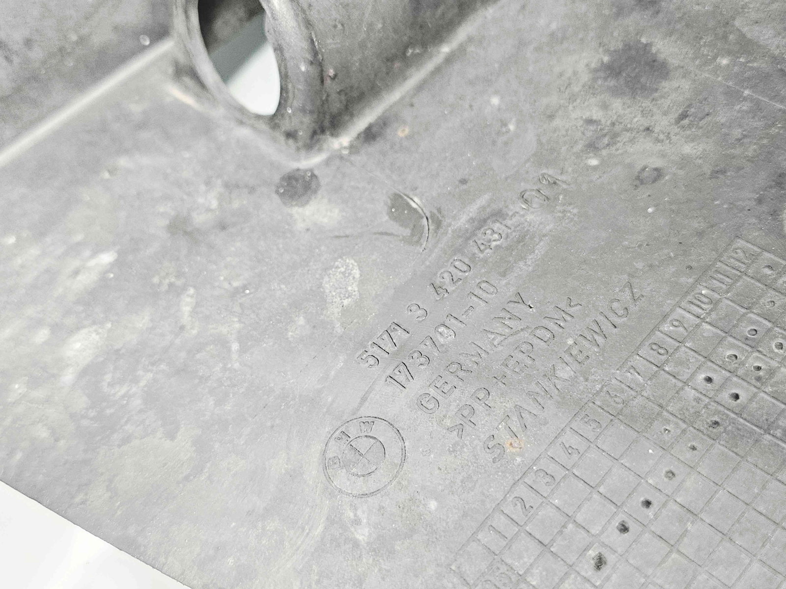 Carenaj roata stanga fata Bmw X3 (E83) [Fabr 2003-2009] Facelift - imagine 2