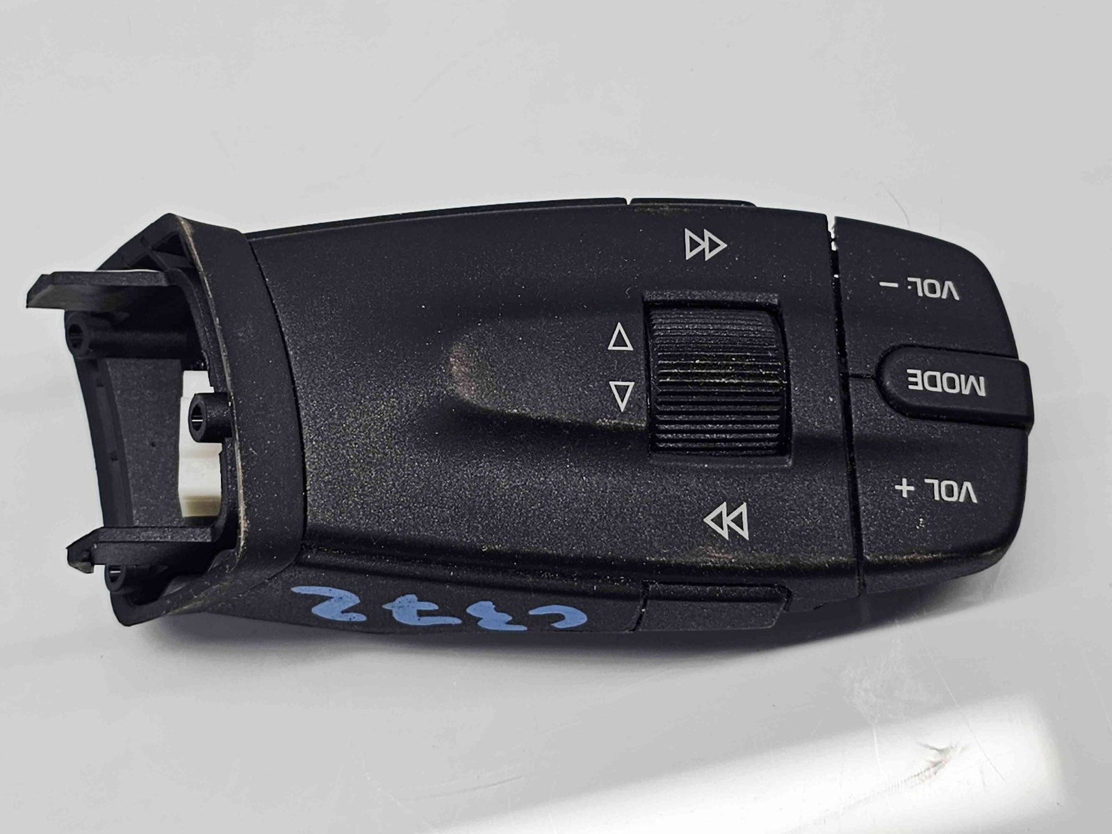 Comenzi volan Seat Ibiza 5 (6J5) [Fabr 2008-2017] 6J0959441 - imagine 1