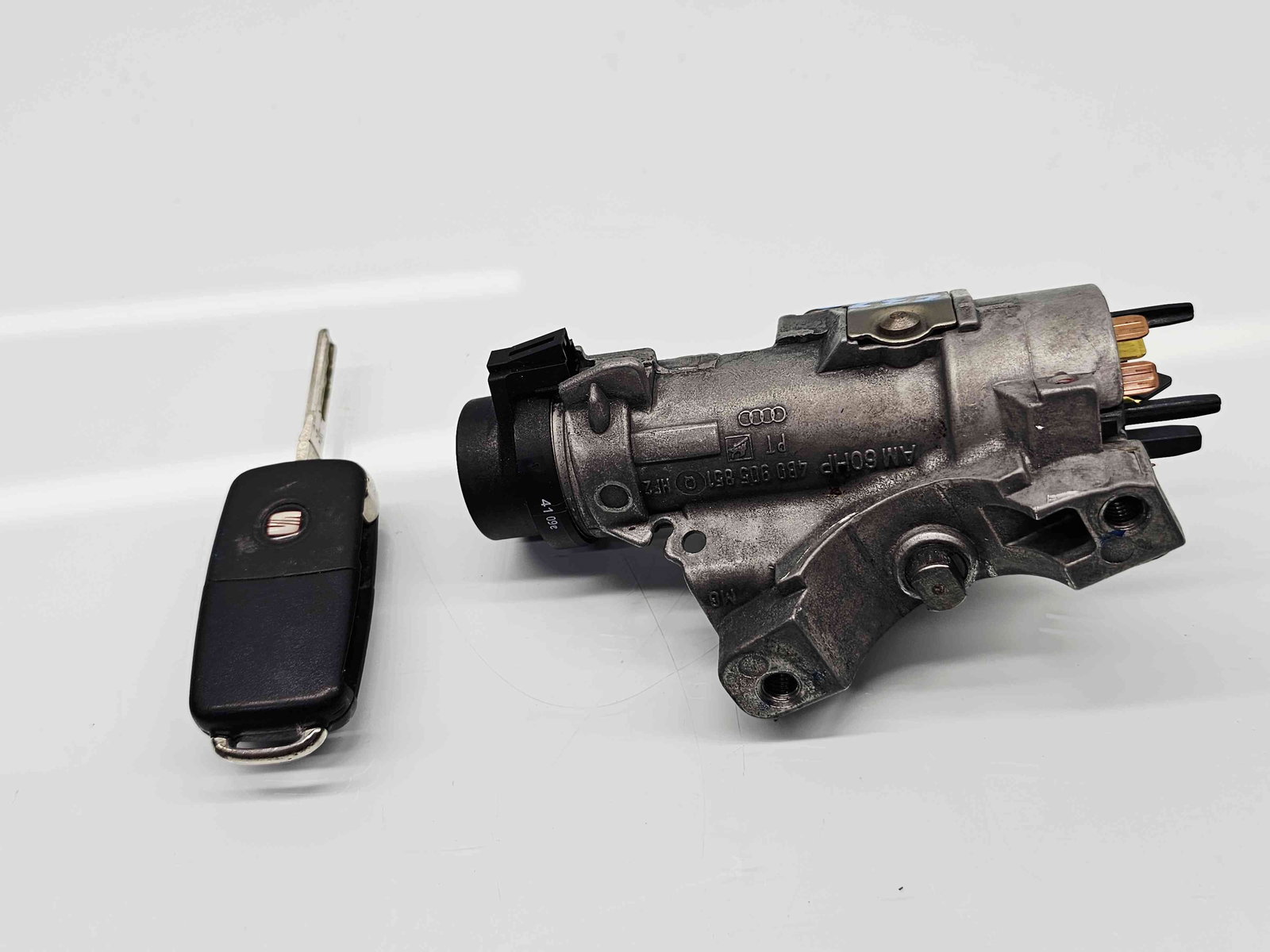 Contact cu cheie Seat Ibiza 5 (6J5) [Fabr 2008-2017] 4B0905851Q 1.6 Benz BTS77KW / 105CP - imagine 1