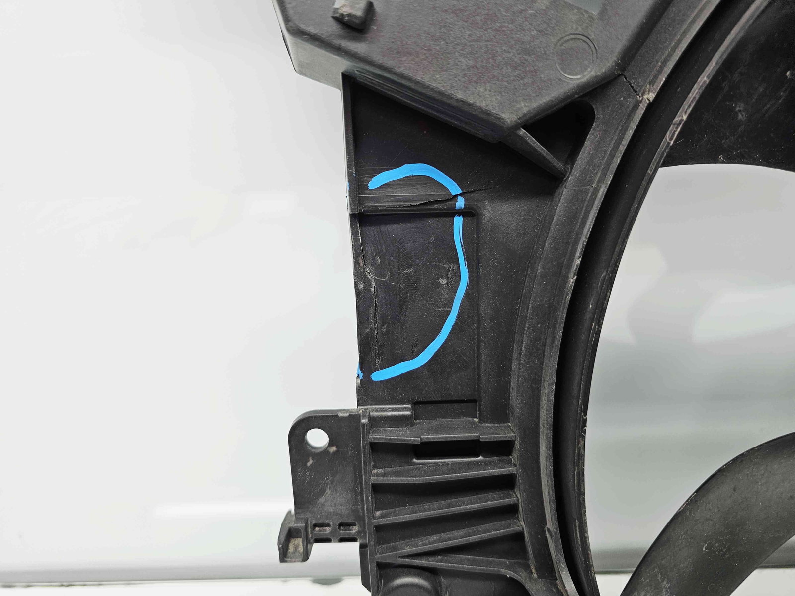 Electroventilator SMART Fortwo Coupe (W453) [Fabr 2014-2019] OEM 1.0 Benz 281920 52KW / 71CP - imagine 4