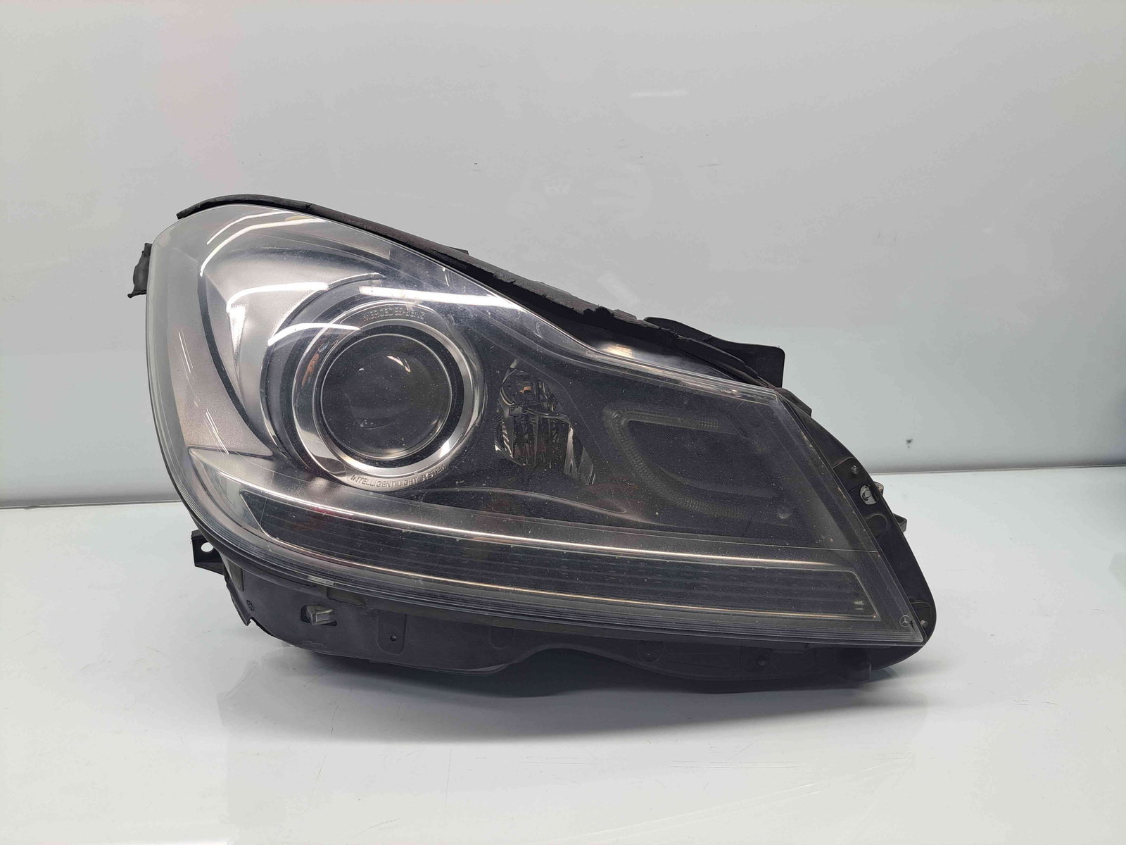 Far dreapta Mercedes Clasa C Coupe (C204) Facelift AMG [Fabr 2011-2015] A2048204639 - imagine 3