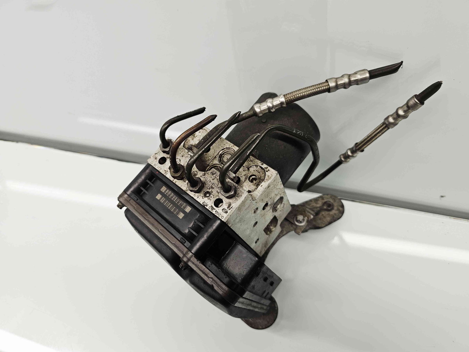 Pompa ABS Mercedes Clasa E T-Model (S211) [Fabr 2003-2009] Facelift A2114313812 2.2 CDI 646821 125KW / 170CP - imagine 5