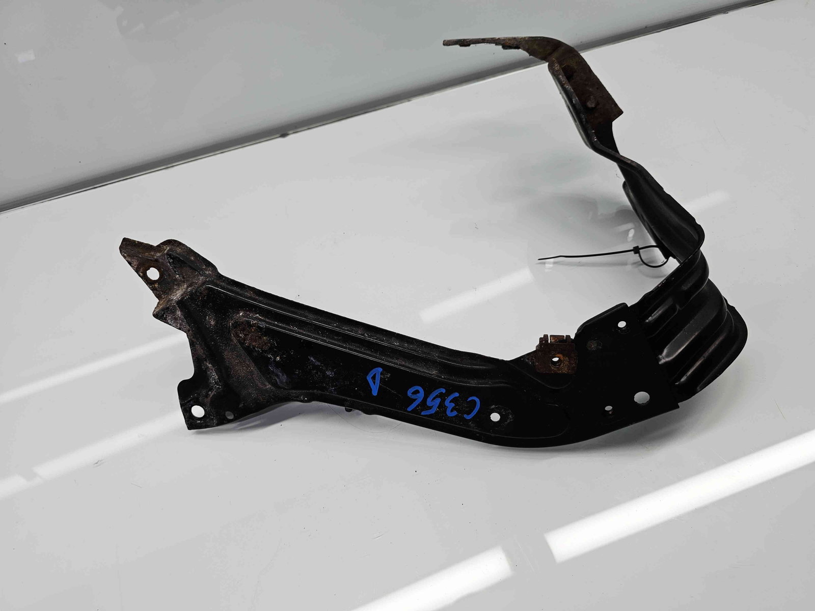 Suport far dreapta Mercedes Clasa CLK (C209) [Fabr 2002-2009] - imagine 4