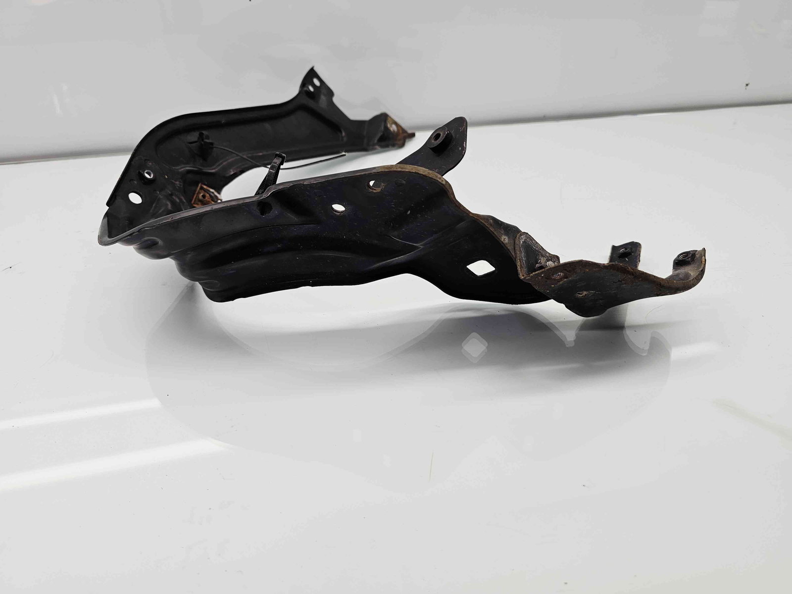 Suport far stanga Mercedes Clasa CLK (C209) [Fabr 2002-2009] - imagine 2