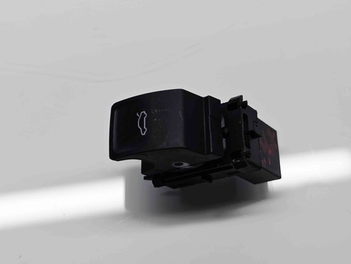  Buton deschidere portbagaj Volkswagen Passat B8 (3G2) [Fabr 2015-prezent] 3G0959831