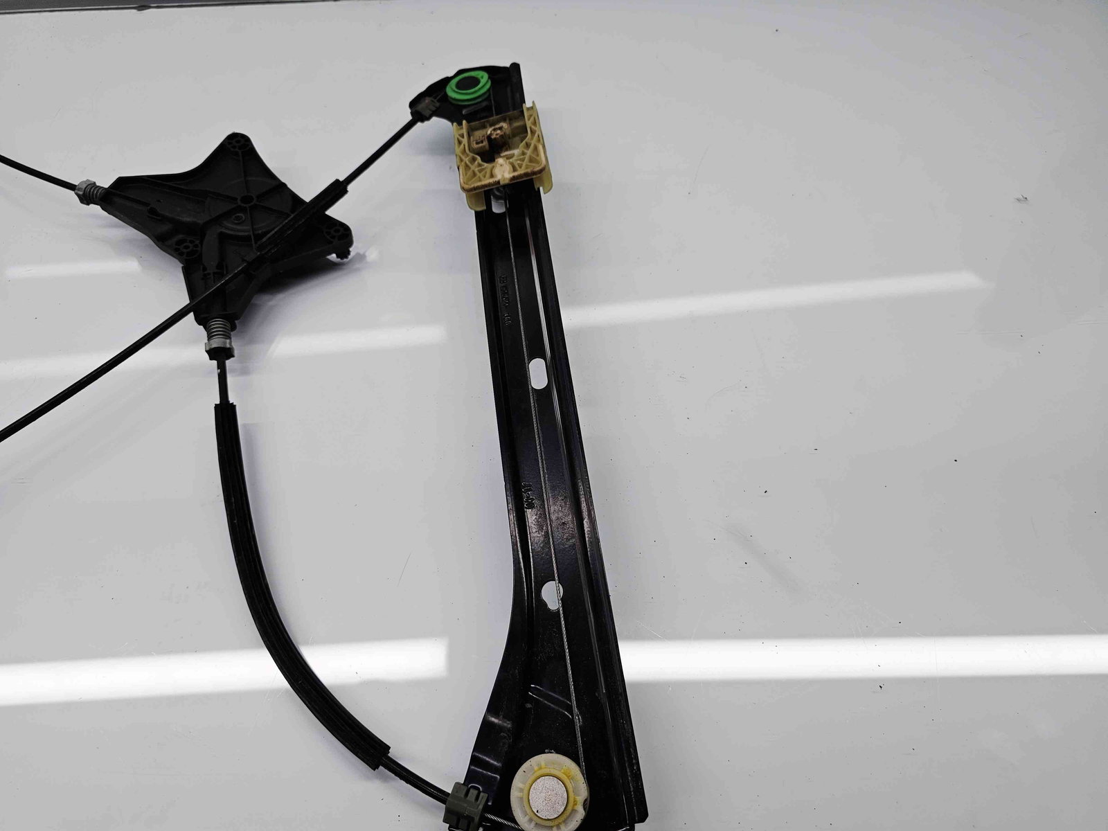 Macara electrica geam dreapta fata Volkswagen Passat B8 (3G2) [Fabr 2015-prezent]