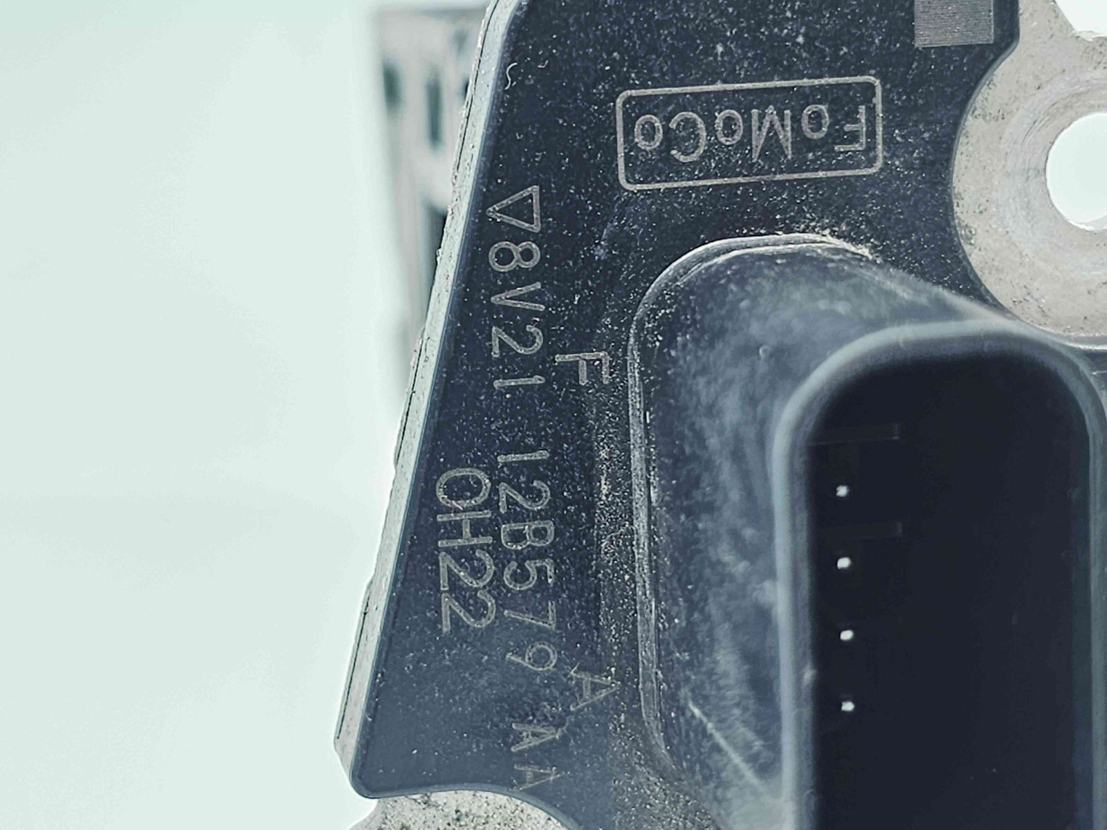 Senzor debitmetru aer Ford Transit Courier [Fabr 2014-2023] 8V2112B579AA 1.4 TDCI F6JD 50KW / 68CP - imagine 2