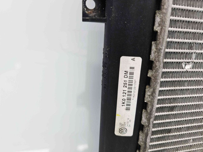 Radiator apa  Volkswagen Passat B6 (3C2) [Fabr 2005-2010] 1K0121251DM 2.0 TDI CFHC 103KW / 140CP