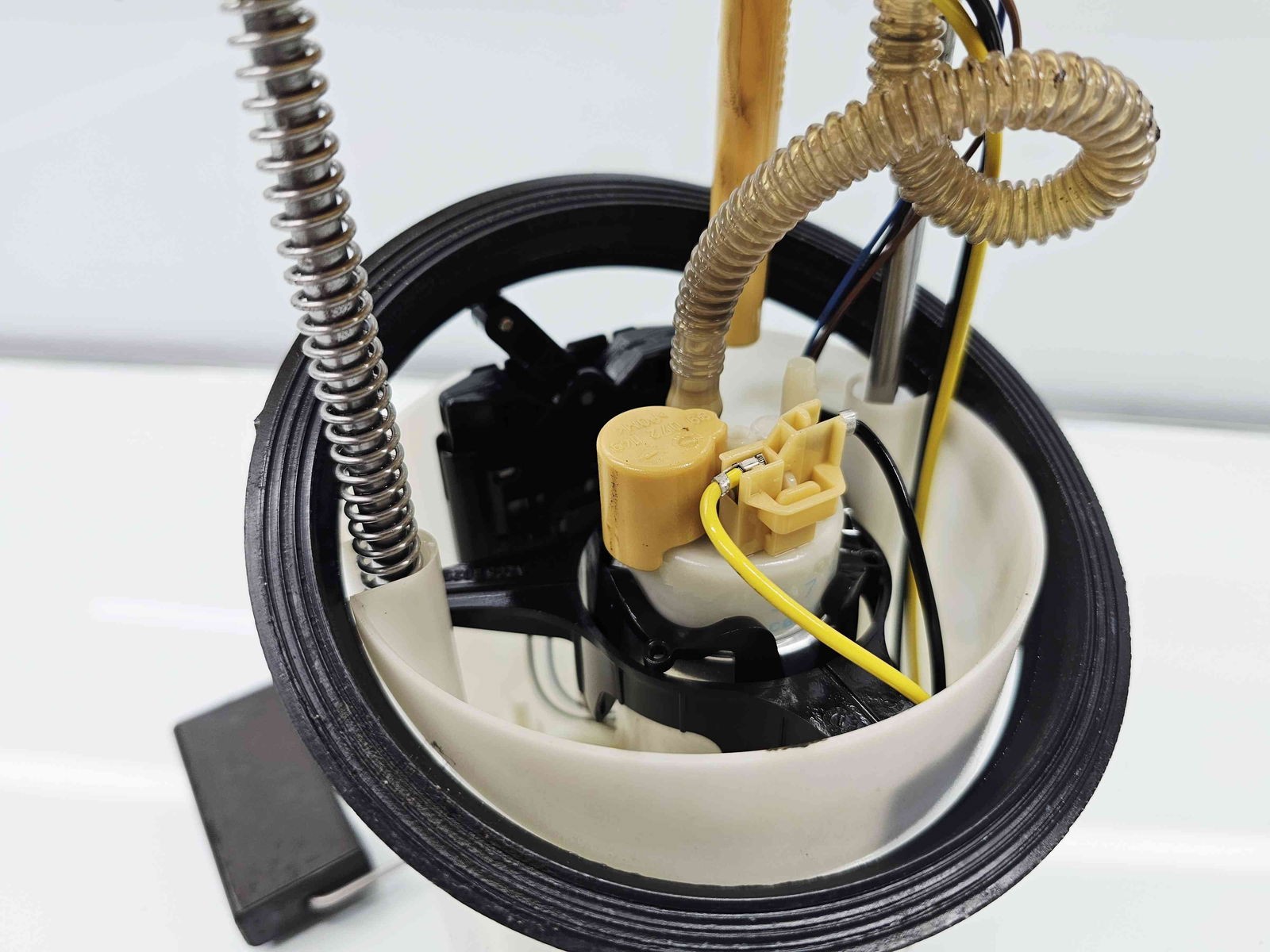 Pompa combustibil AUDI A3 (8P1) [Fabr 2003-2012] 1K0919050AB 2.0 TDI CFHC 103KW / 140CP - imagine 5