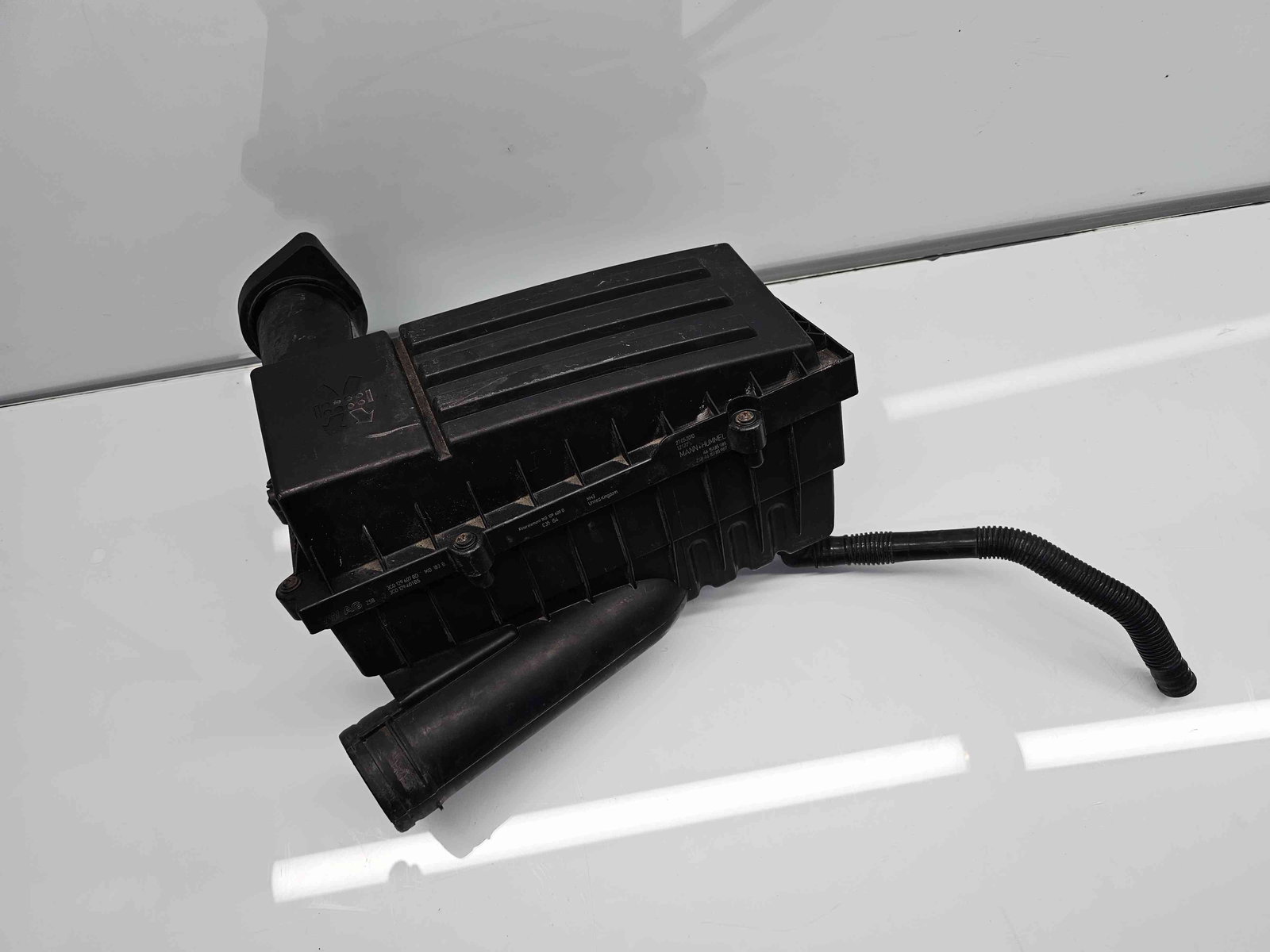 Carcasa filtru aer Volkswagen Golf 6 (5K1) [Fabr 2009-2013] 3C0129607BD 1.6 TDI CAYB 66KW / 90CP - imagine 3