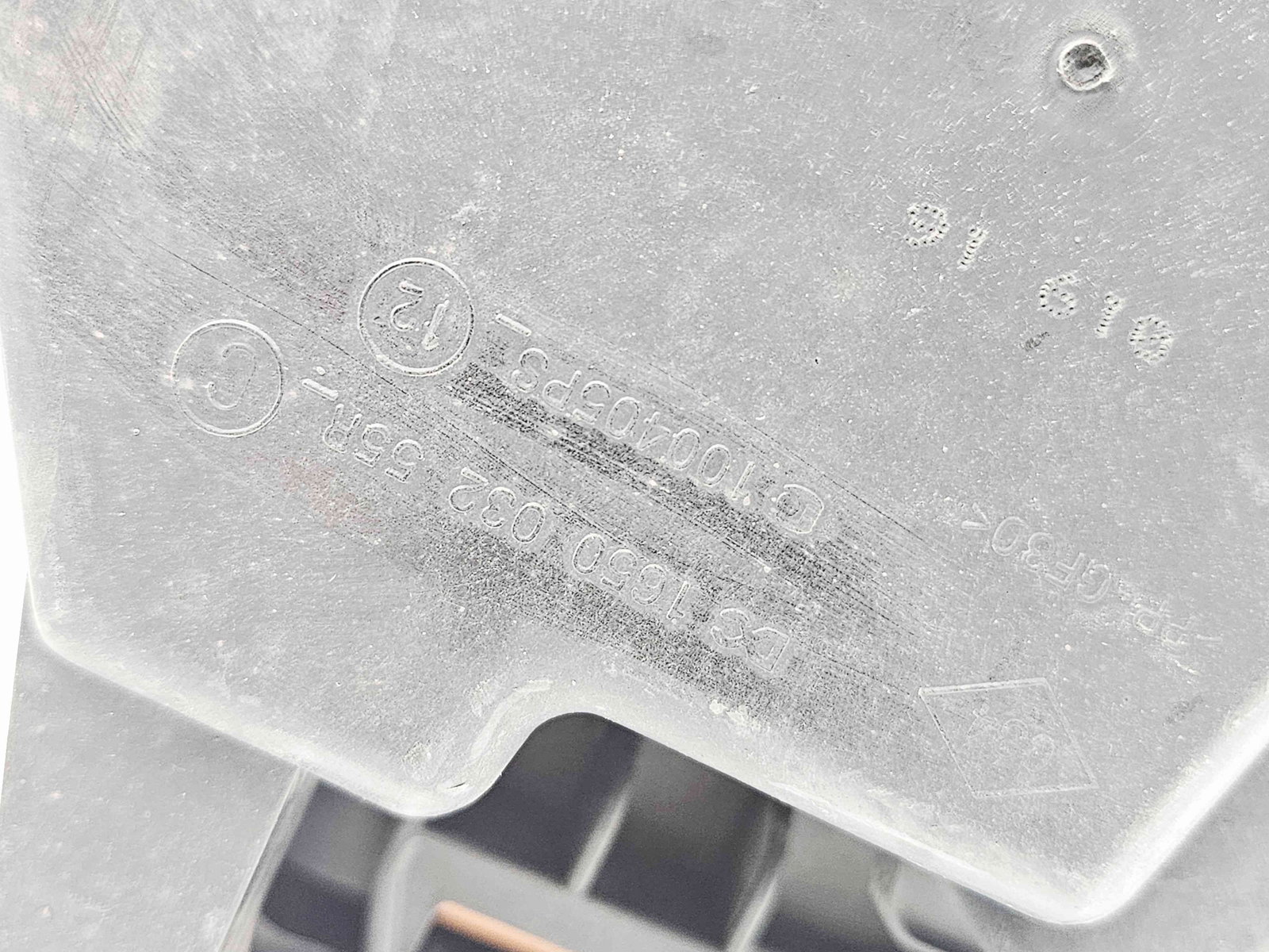 Carcasa filtru aer SMART Fortwo Coupe (W453) [Fabr 2014-2019] 165003255R 1.0 Benz 281920 52KW / 71CP - imagine 1