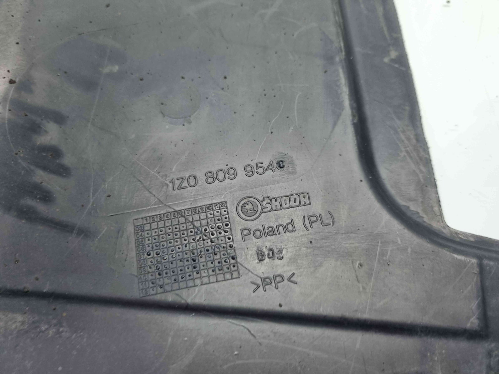 Carenaj roata dreapta fata Skoda Octavia 2 Combi (1Z5) [Fabr 2004-2013] Facelift - imagine 5