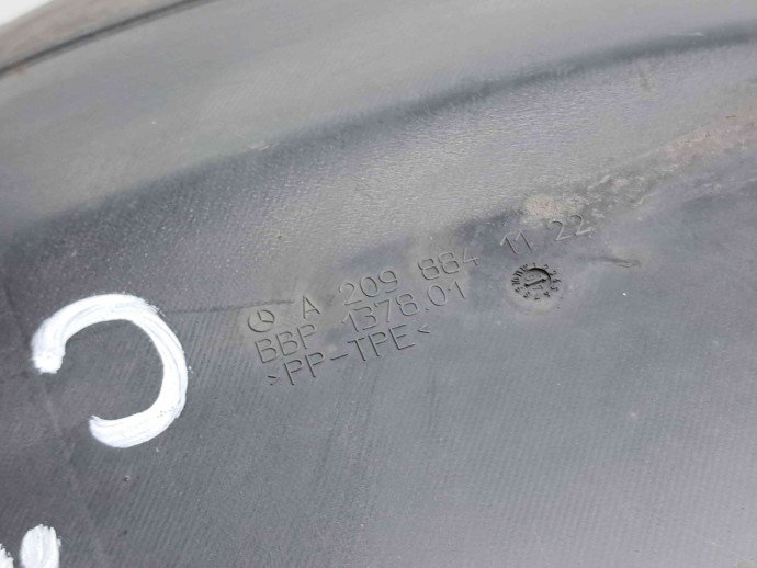 Carenaj roata stanga fata Mercedes Clasa CLK (C209) [Fabr 2002-2009]