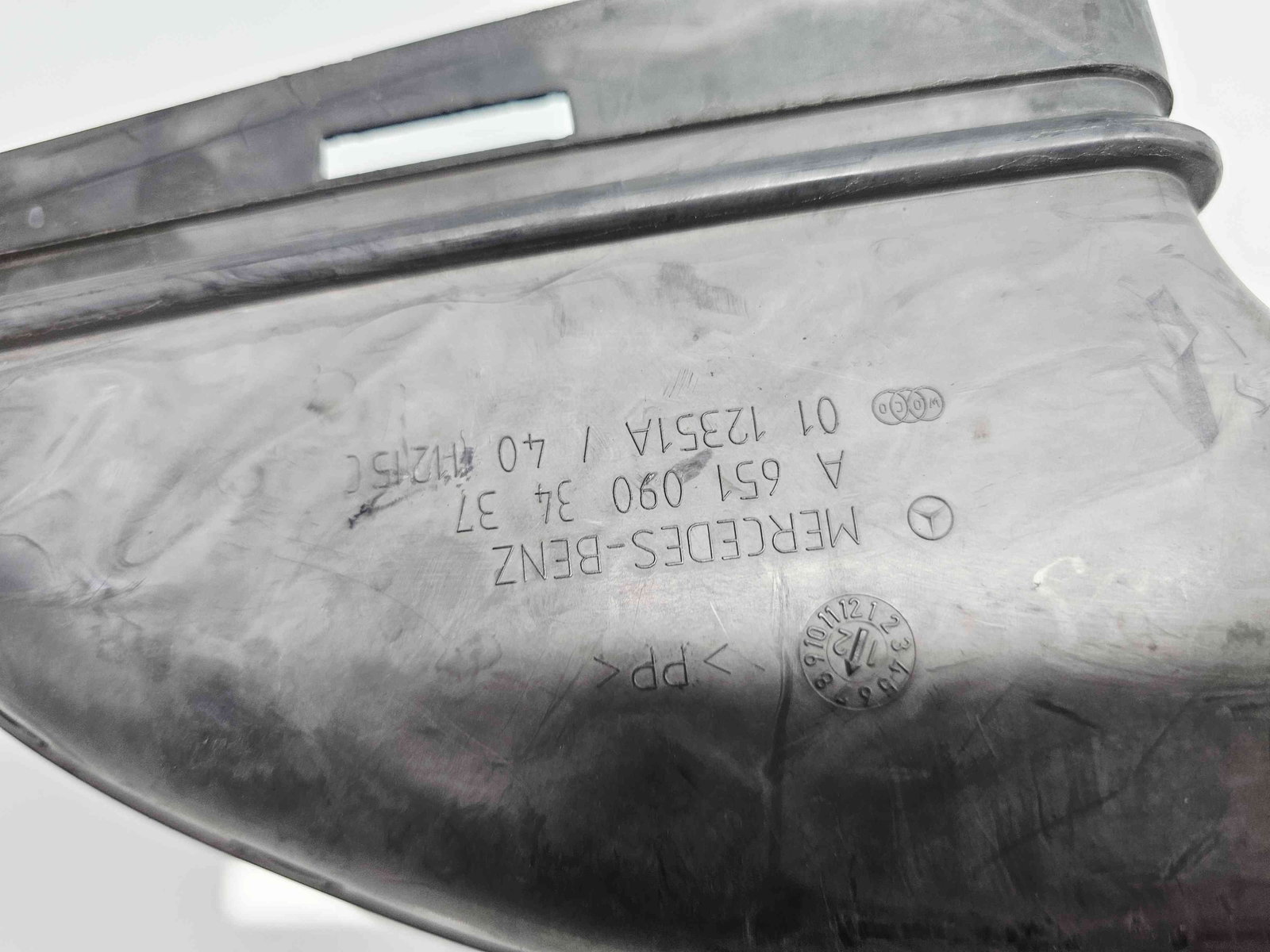 Difuzor captare aer Mercedes Clasa C Coupe (C204) Facelift AMG [Fabr 2011-2015] - imagine 2