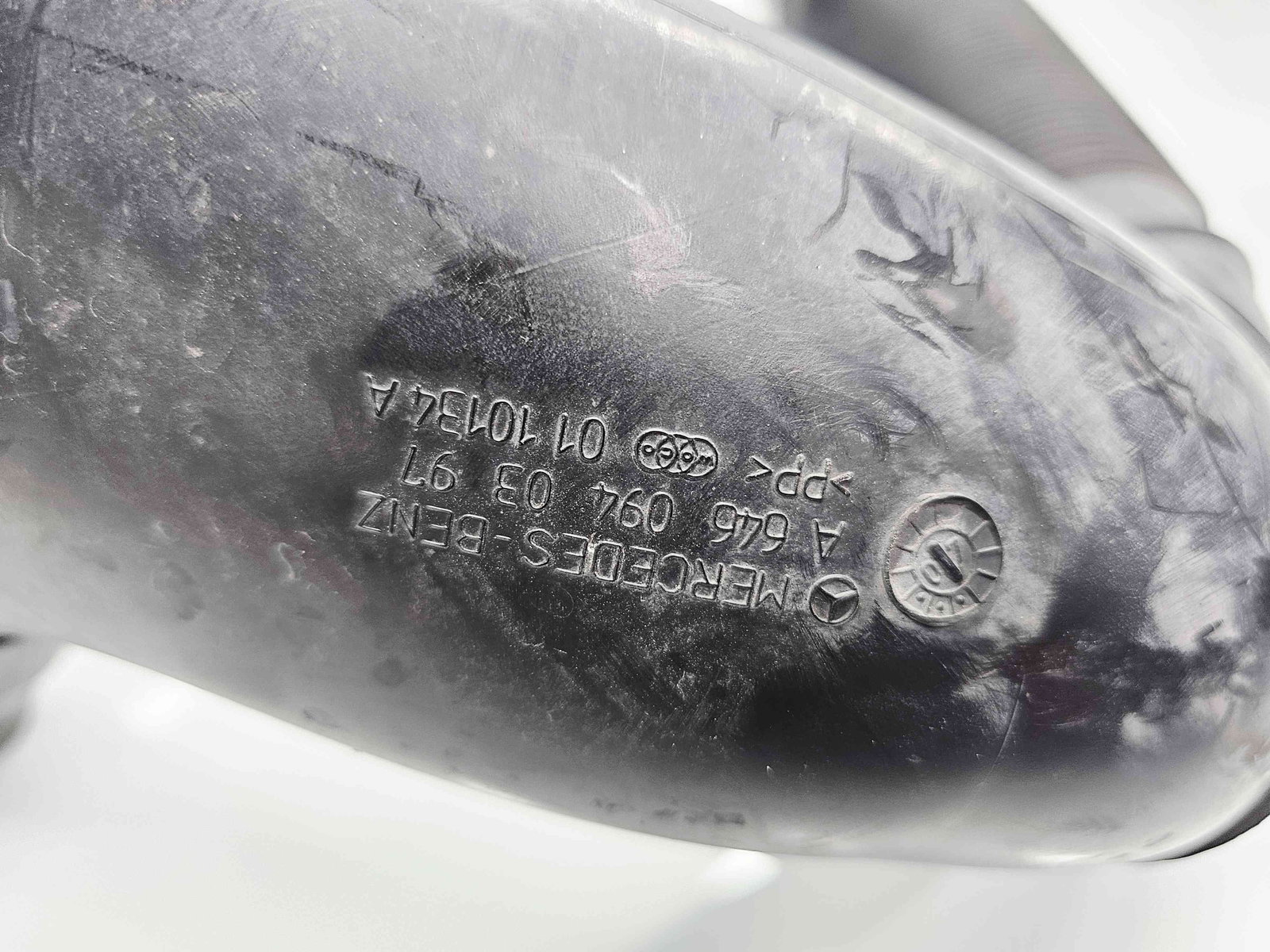 Difuzor captare aer Mercedes Clasa CLK (C209) [Fabr 2002-2009] - imagine 3