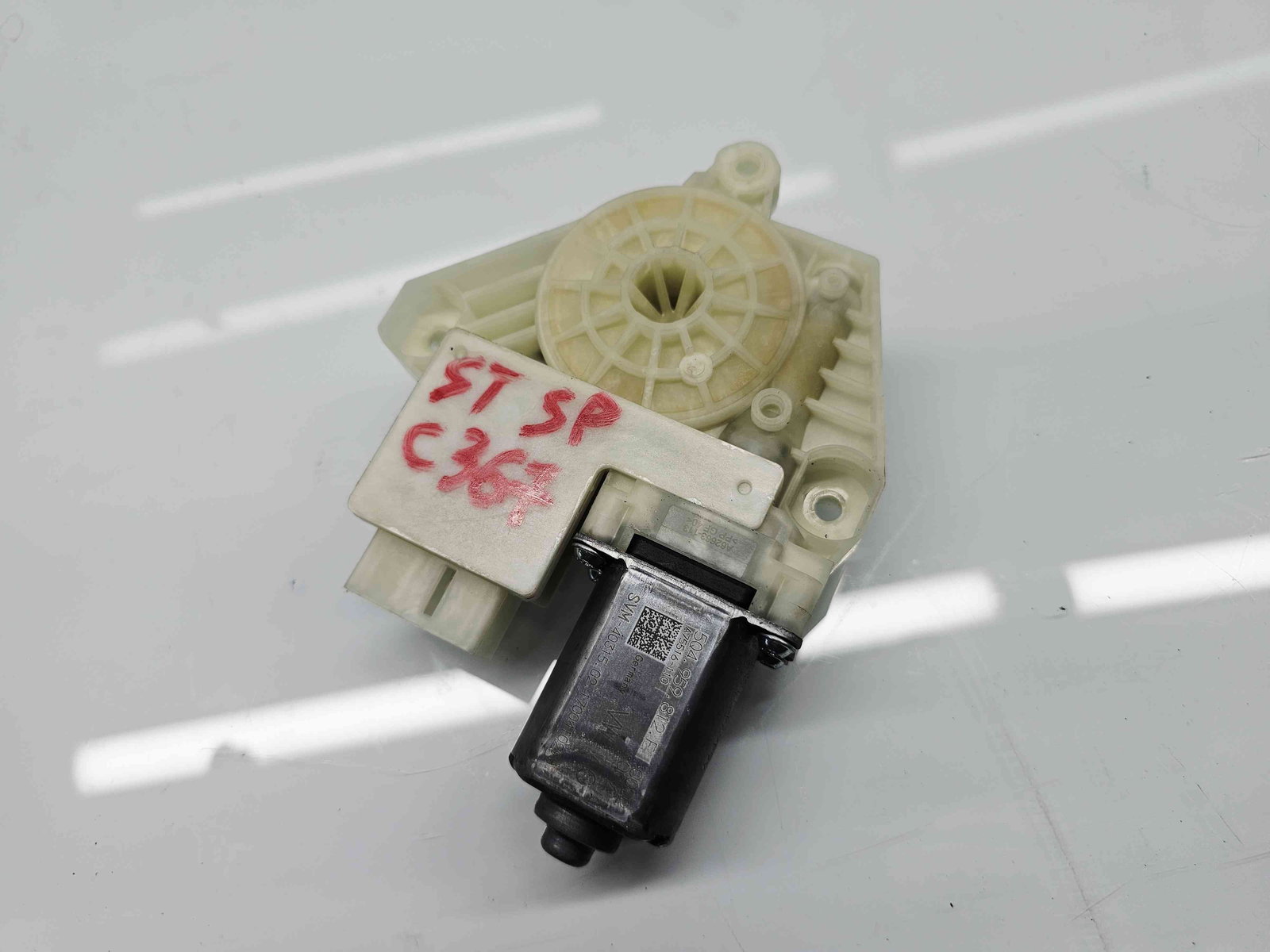 Motoras geam stanga spate Volkswagen Passat B8 (3G2) [Fabr 2015-prezent] - imagine 4