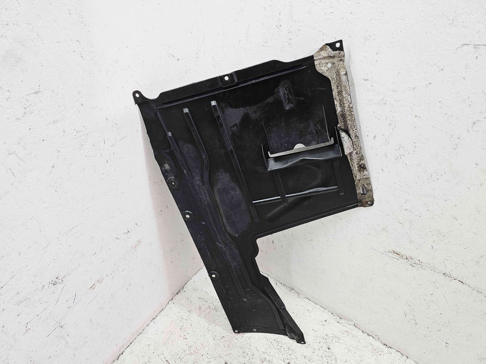 Scut lateral stanga Bmw 1 (F20) [Fabr 2011-2017] - imagine 2