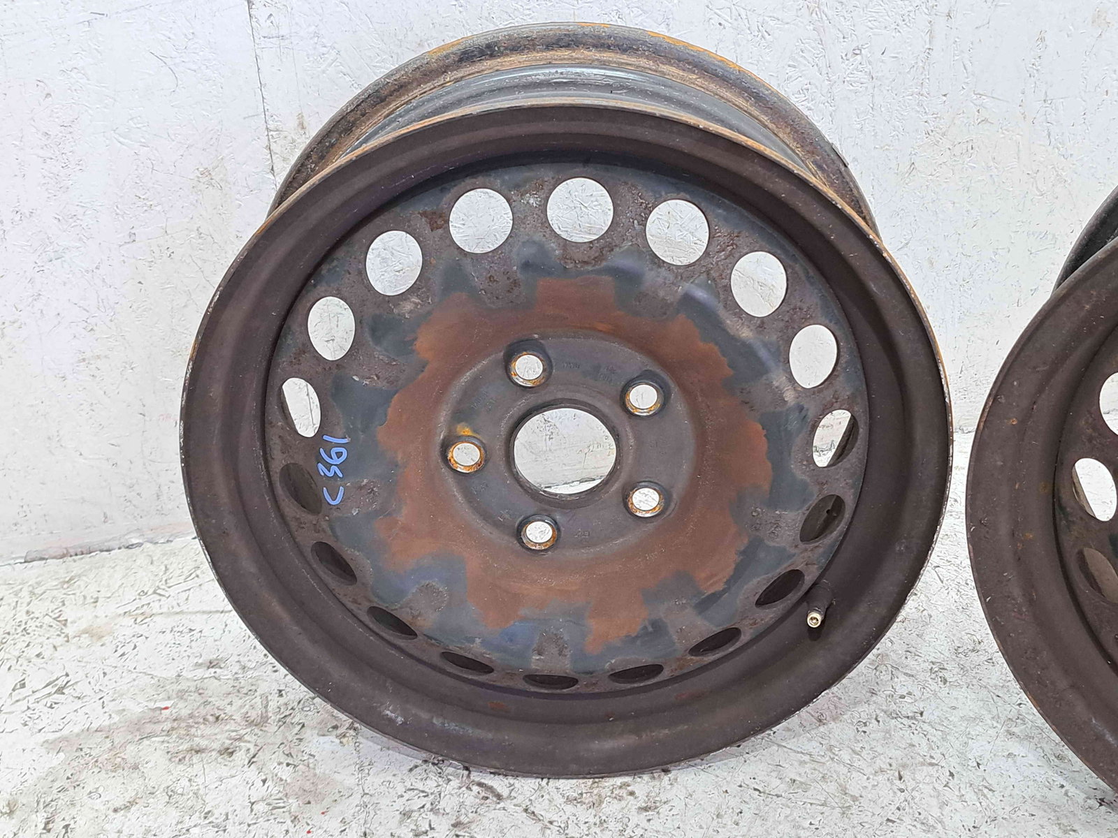 Set jante tabla Volkswagen Golf 6 (5K1) [Fabr 2009-2013] - imagine 4