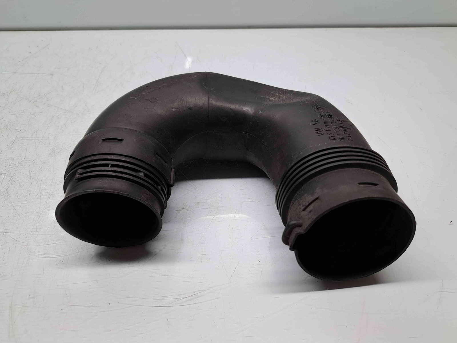 Tub admisie aer Volkswagen Touran II (1T3) [Fabr 2010-2015] 1K0129618BQ 1.6 TDI CAYC 77KW / 105CP - imagine 2