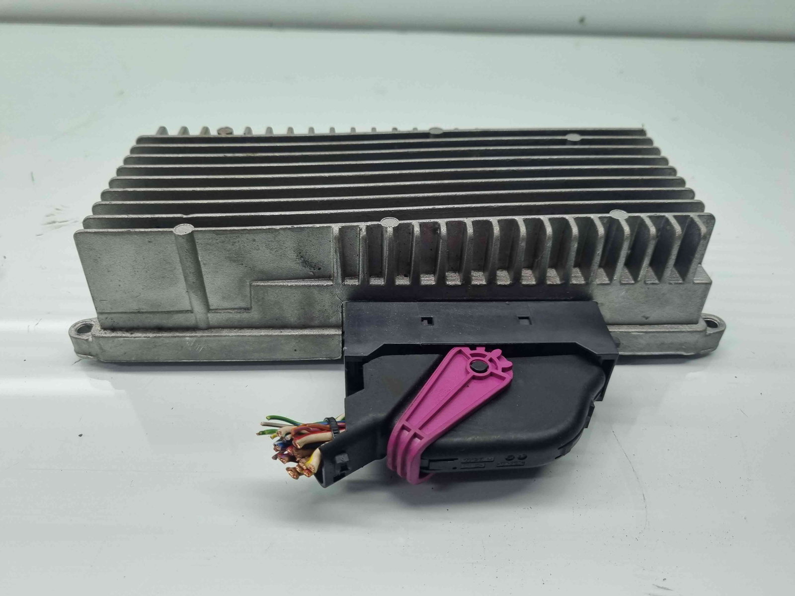 Amplificator audio Audi A4 (8K5, B8) Avant [Fabr 2008-2015] 8R0035223F - imagine 4