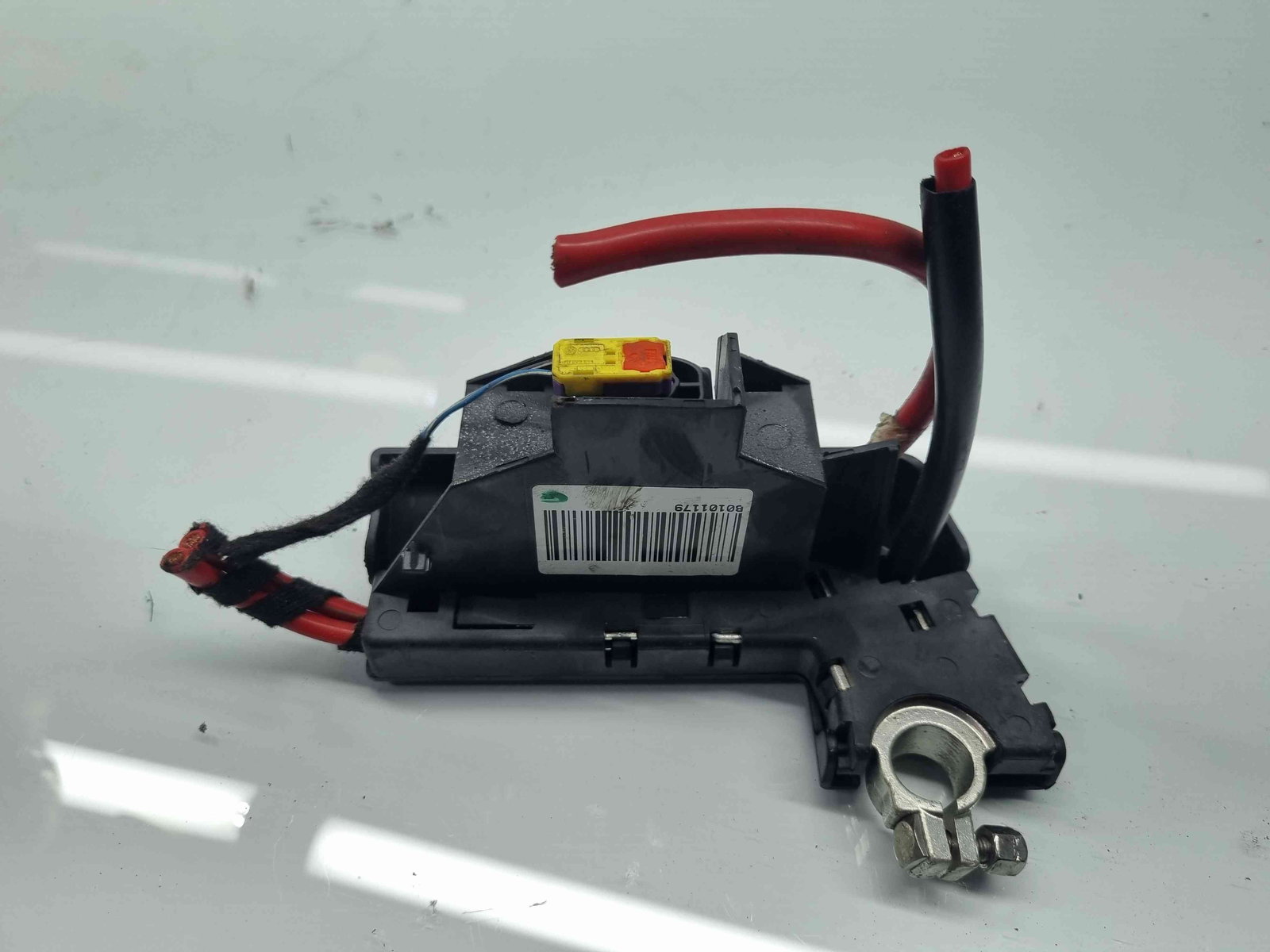 Borna baterie (+) cu capsa AudiA4 (8K5, B8) Avant [Fabr 2008-2015] B0101179 - imagine 1