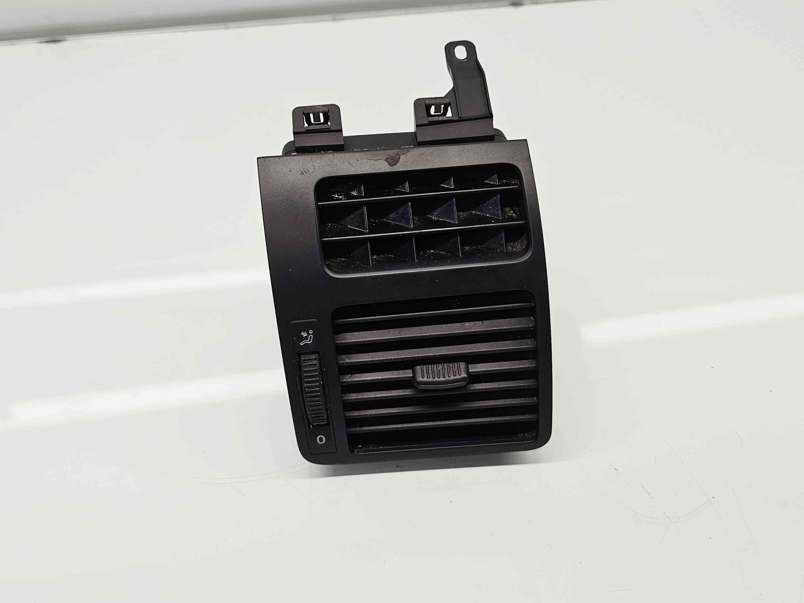 Grila aerisire dreapta Volkswagen Touran (1T1, 1T2) [Fabr 2003-2010] Facelift 1T0819704B - imagine 2