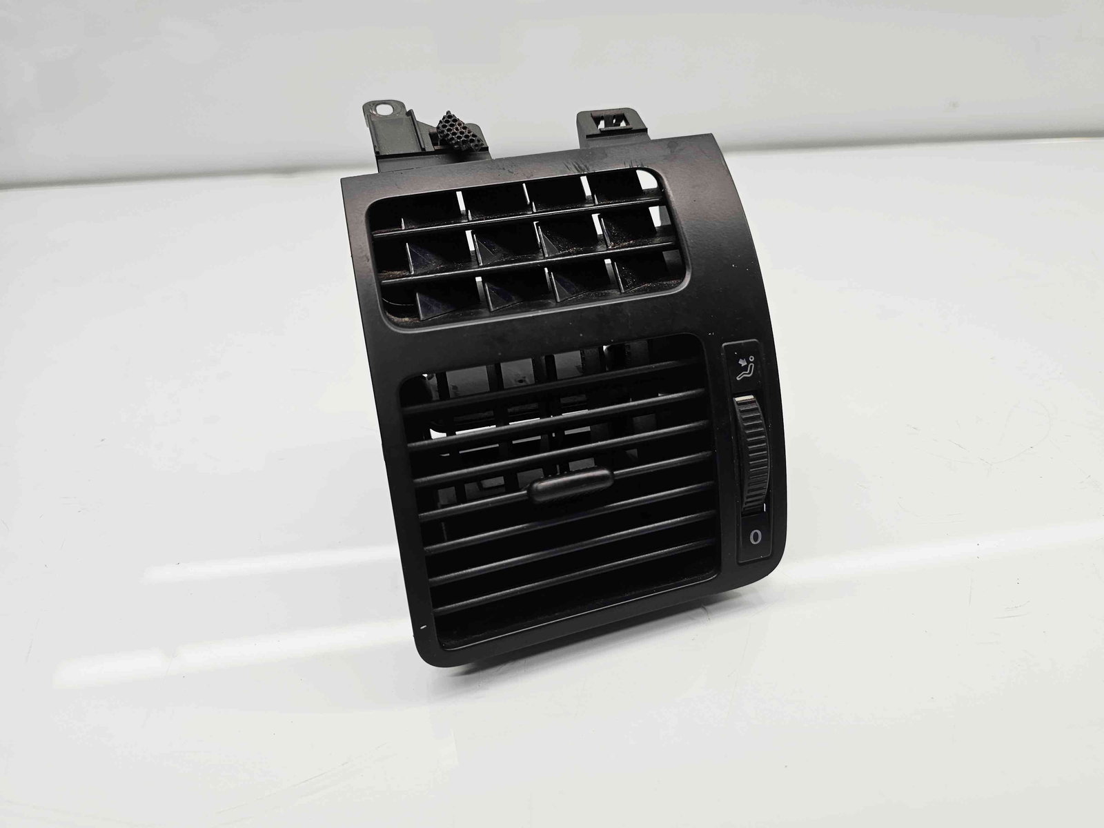 Grila aerisire stanga Volkswagen Touran (1T1, 1T2) [Fabr 2003-2010] Facelift 1T0819703B - imagine 3