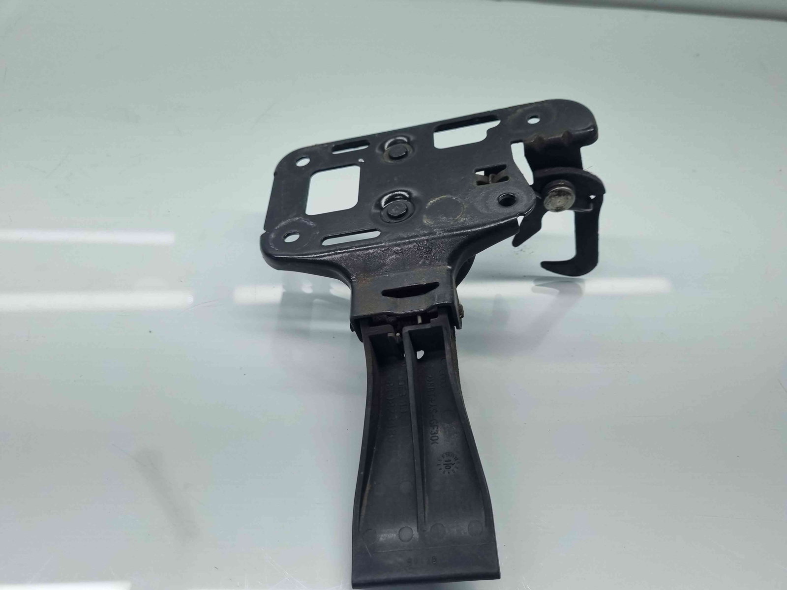 Maner deschidere capota Audi A4 (8K5, B8) Avant [Fabr 2008-2015] - imagine 4