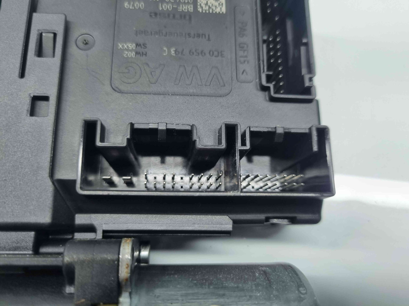 Motoras geam dreapta fata Volkswagen Passat B7 (362) [Fabr 2010-2014]