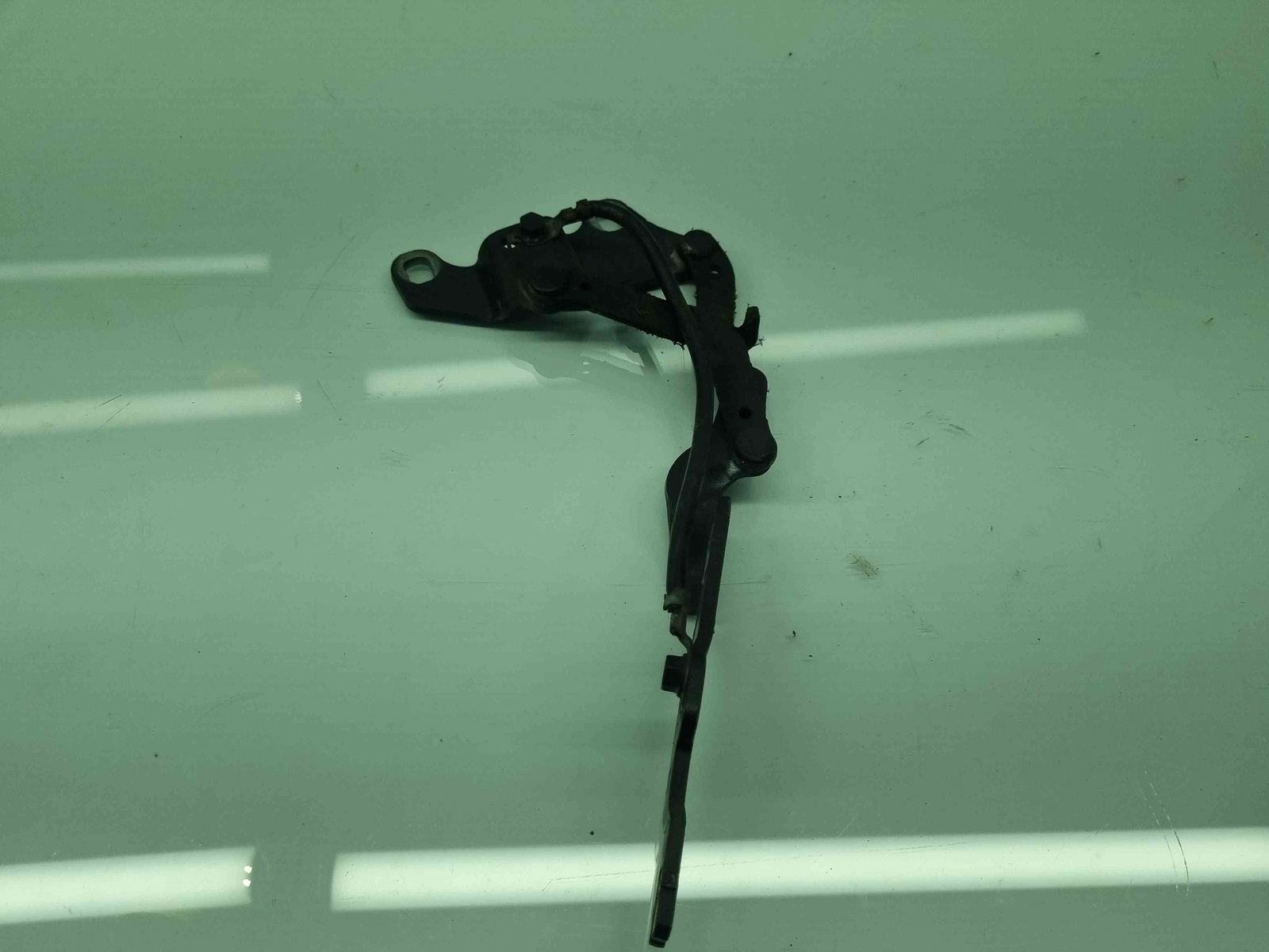 Set balamale capota Bmw 3 (E90) [Fabr 2005-2011] - imagine 1