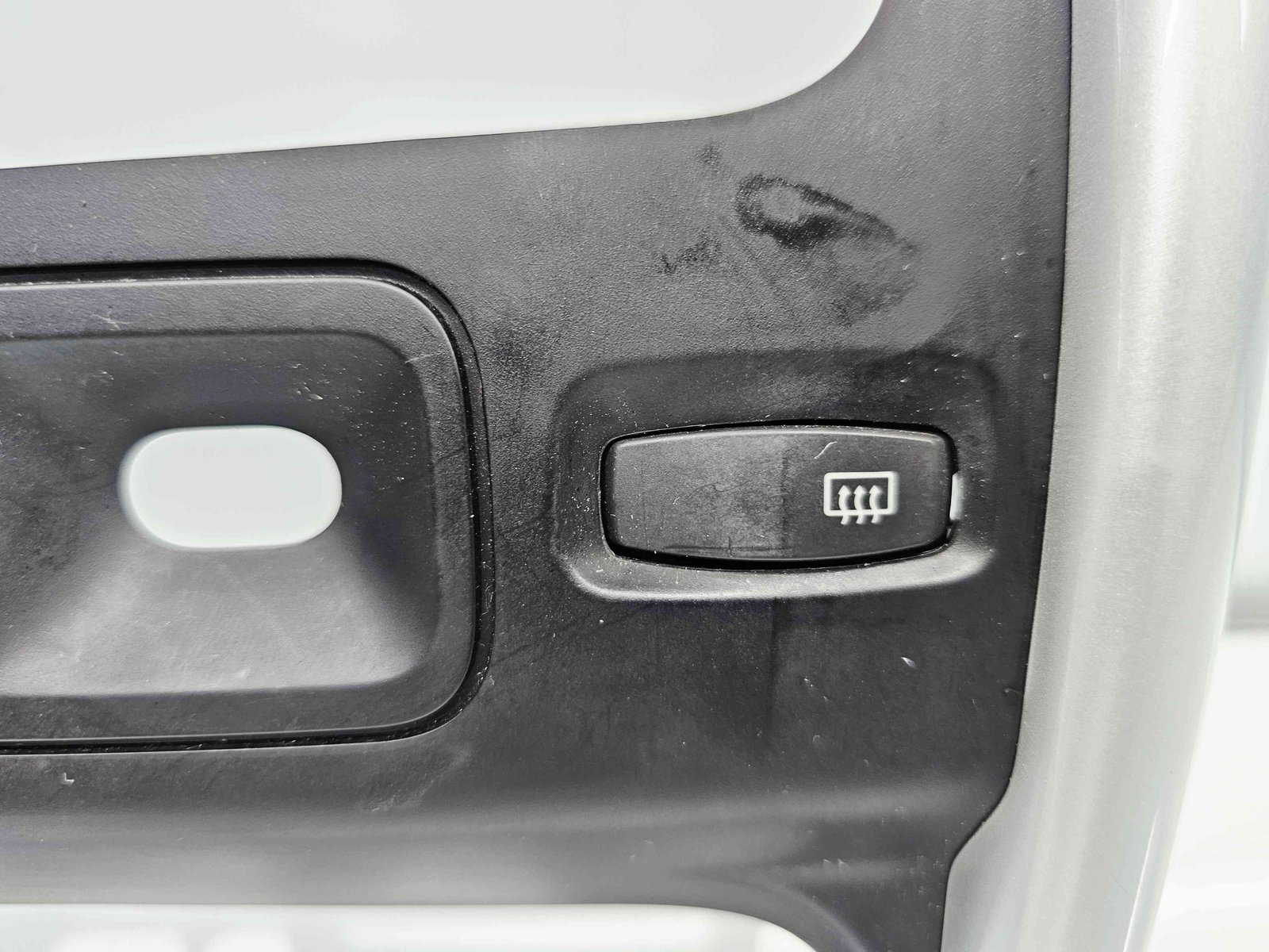 Trimuri bord Dacia Duster [Fabr 2010-2017] - imagine 2