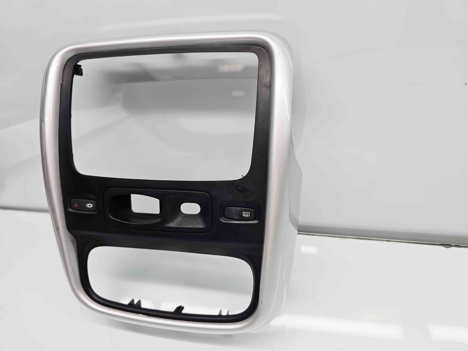 Trimuri bord Dacia Duster [Fabr 2010-2017] - imagine 3