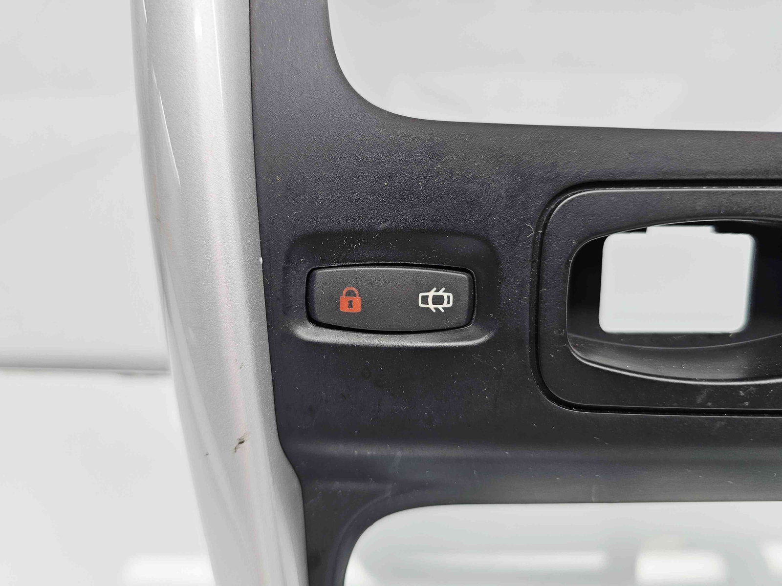 Trimuri bord Dacia Duster [Fabr 2010-2017] - imagine 4