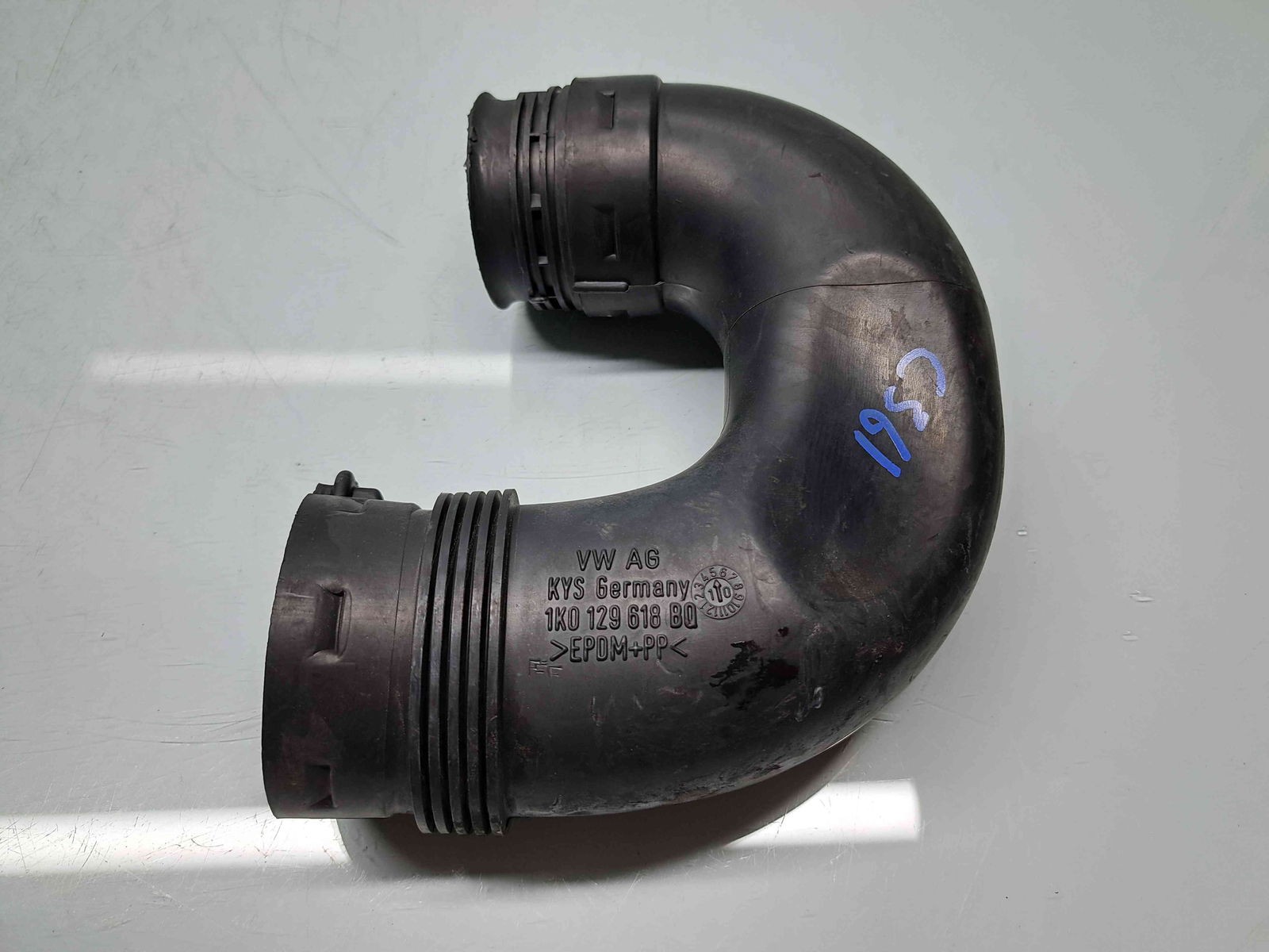 Tub admisie aer Seat Altea (5P1) [Fabr 2004-2010] 1K0129618BQ 1.6 TDI CAYB 66KW / 90CP - imagine 4