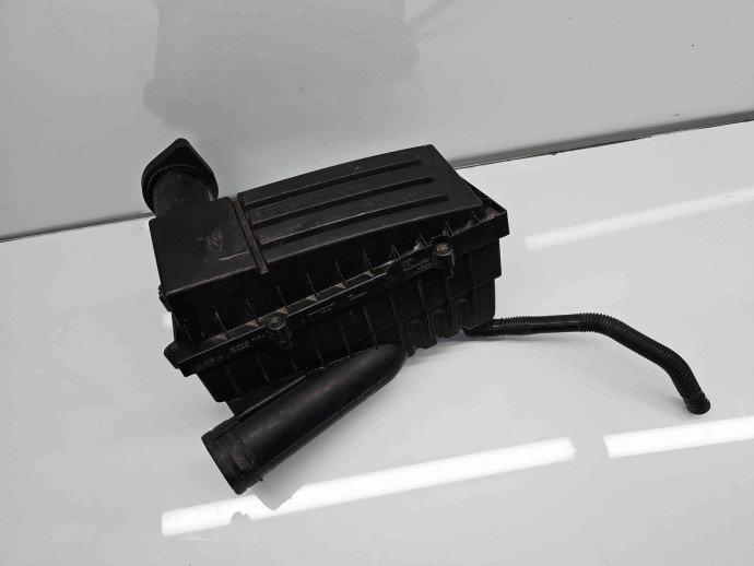 Carcasa filtru aer Volkswagen Passat B7 (362) [Fabr 2010-2014] 3C0129607BD 1.6 TDI CAYB 66KW / 90CP