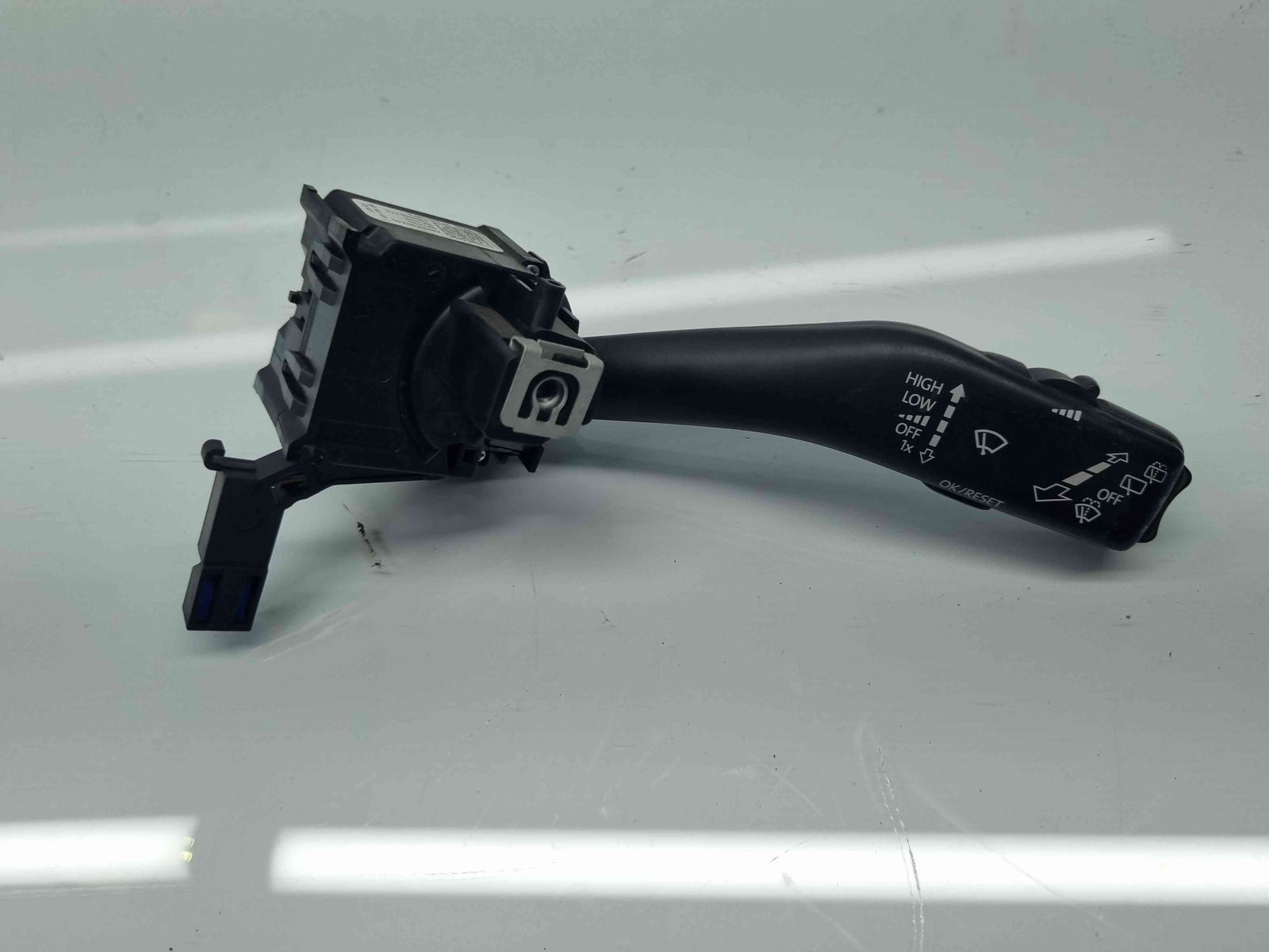 Maneta stergator Skoda Octavia 2 (1Z3) [Fabr 2004-2013] 1K0953519J - imagine 1