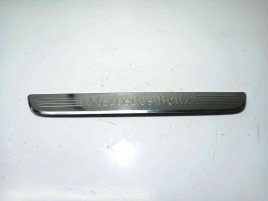 Ornament prag dreapta fata A2056804209 Mercedes E220 W213 2.0 2016-2021
