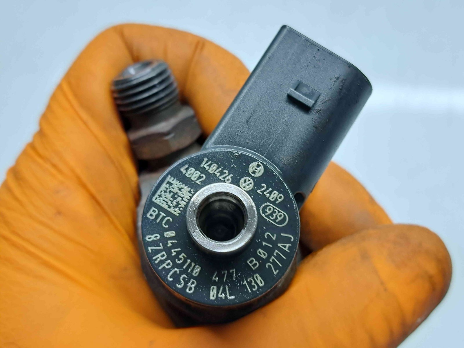 Injector Seat Leon (5F1) [Fabr 2012-2018] 04L130277AJ 1.6 TDI CLHA 77KW / 105CP - imagine 3