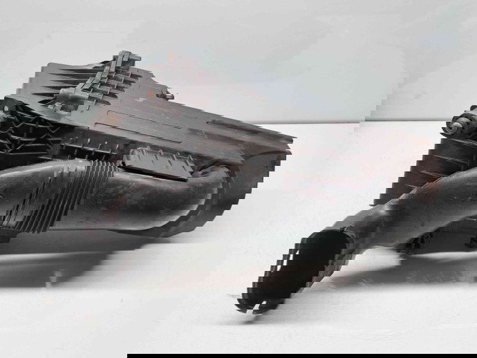 Carcasa filtru aer  Ford Fiesta 6 [Fabr 2008-prezent] 8V21-9600-BH 1.4 Benz FXJA 66KW / 90CP