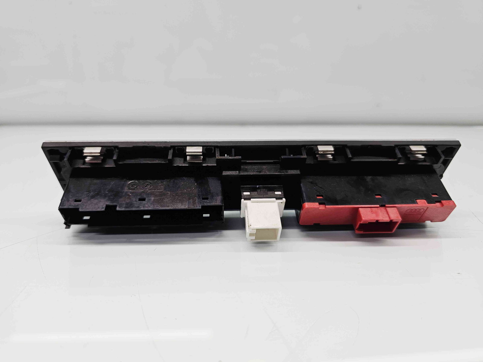 Buton avarii Audi A3 (8P1) [Fabr 2003-2012] 8P0927137CG - imagine 3