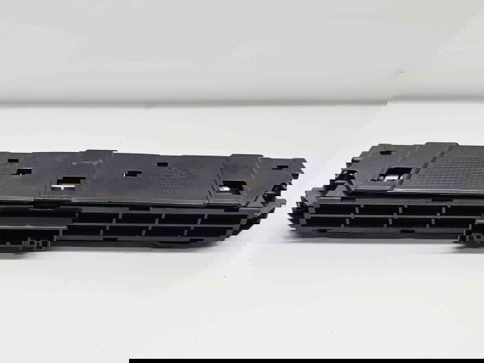  Buton avarii Volkswagen Passat B8 (3G2) [Fabr 2015-prezent] 3G2853769A