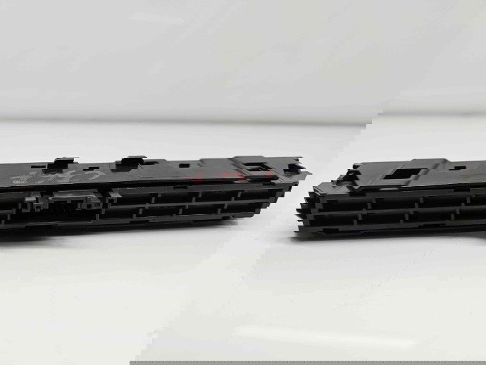  Buton avarii Volkswagen Passat B8 (3G2) [Fabr 2015-prezent] 3G2853769A