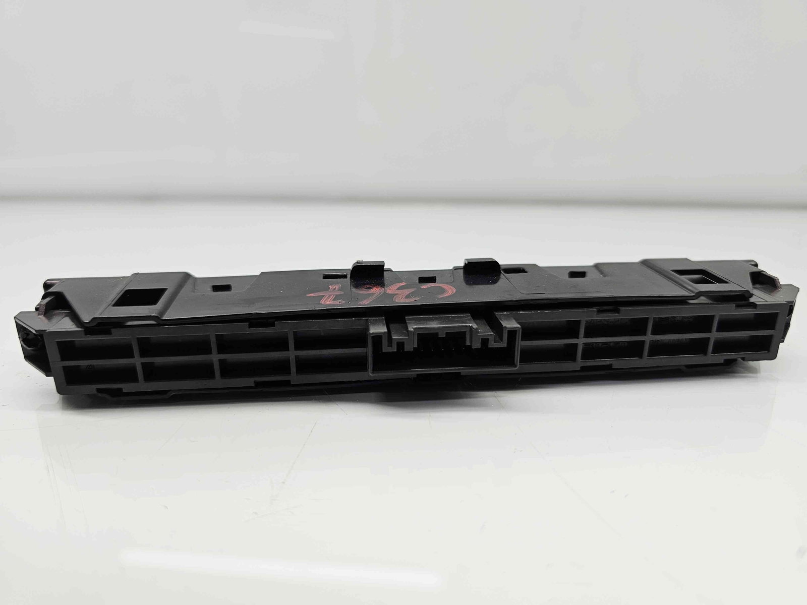 Buton avarii Volkswagen Passat B8 (3G2) [Fabr 2015-prezent] 3G2853769A - imagine 5